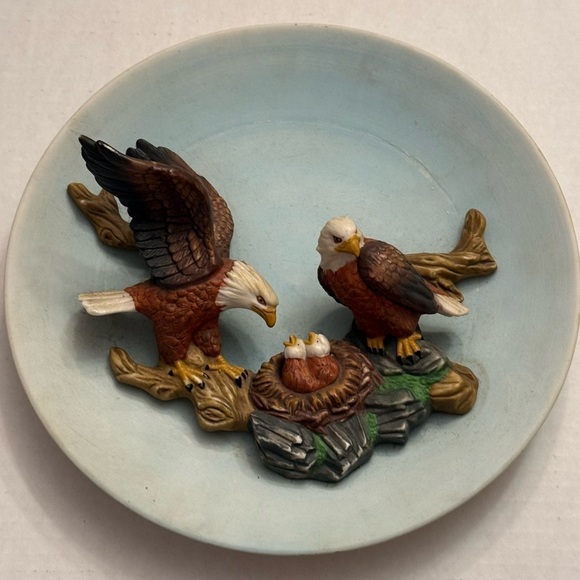 VINTAGE WORLD BAZZARS Decorative Plate with Eagles and Nest 9.75” - Picture 1 of 9